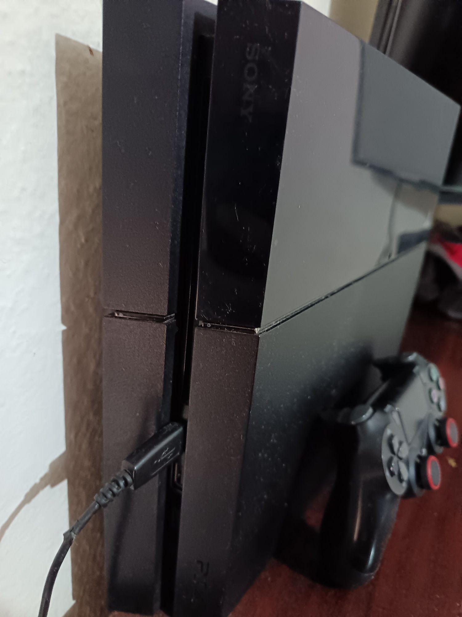 Playstation 4 bom estado