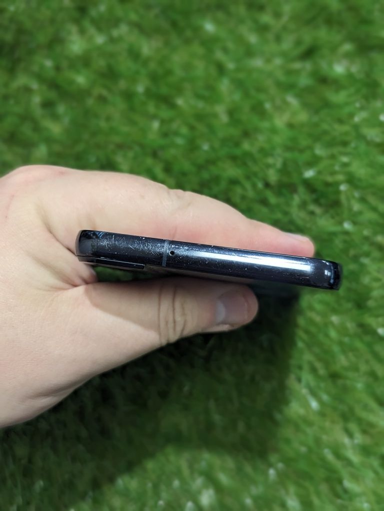 Sаmsung GаІаху S22 РІus 128GB Phantom ВІack