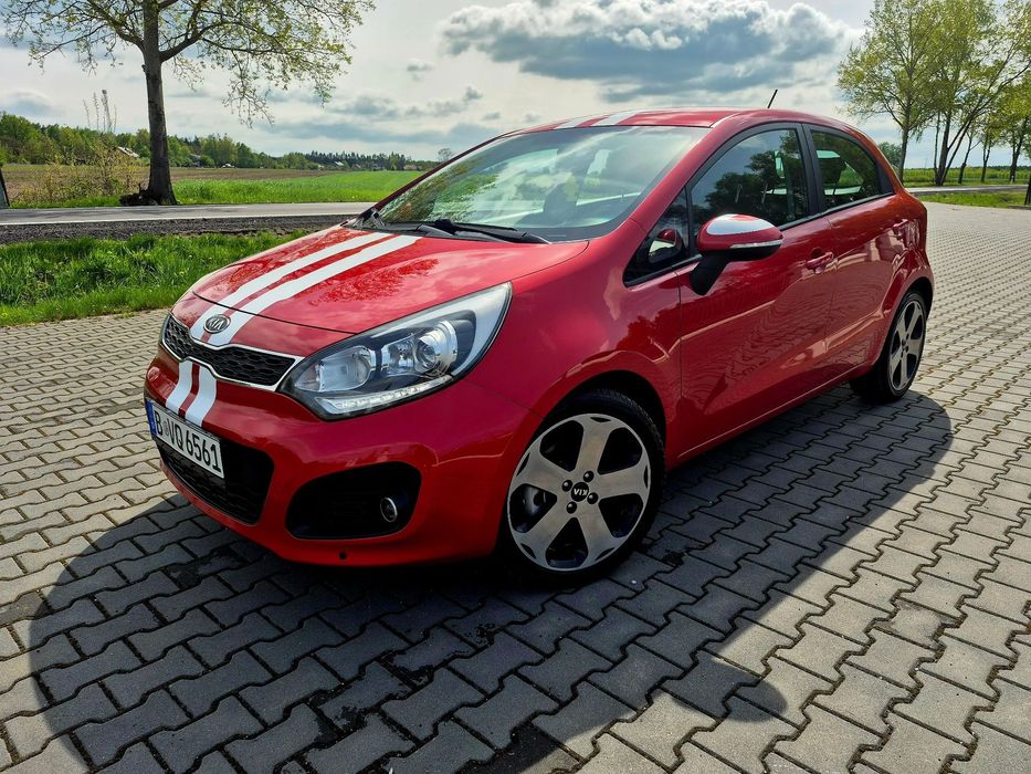 Kia Rio Kia Rio 1.4 Benzyna Niski Przebieg Bogato Wyposażona