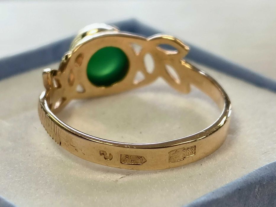 Złoty pierścionek 585 | 3,30 g |R. 18 | Używany