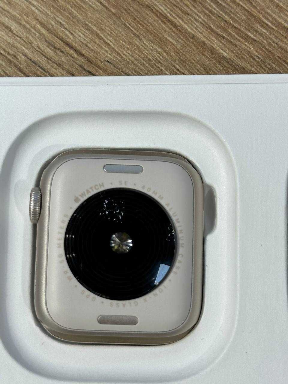 Apple Watch SE 2 40mm Starlight MR9U3 у хорошому стані від ЯБКО