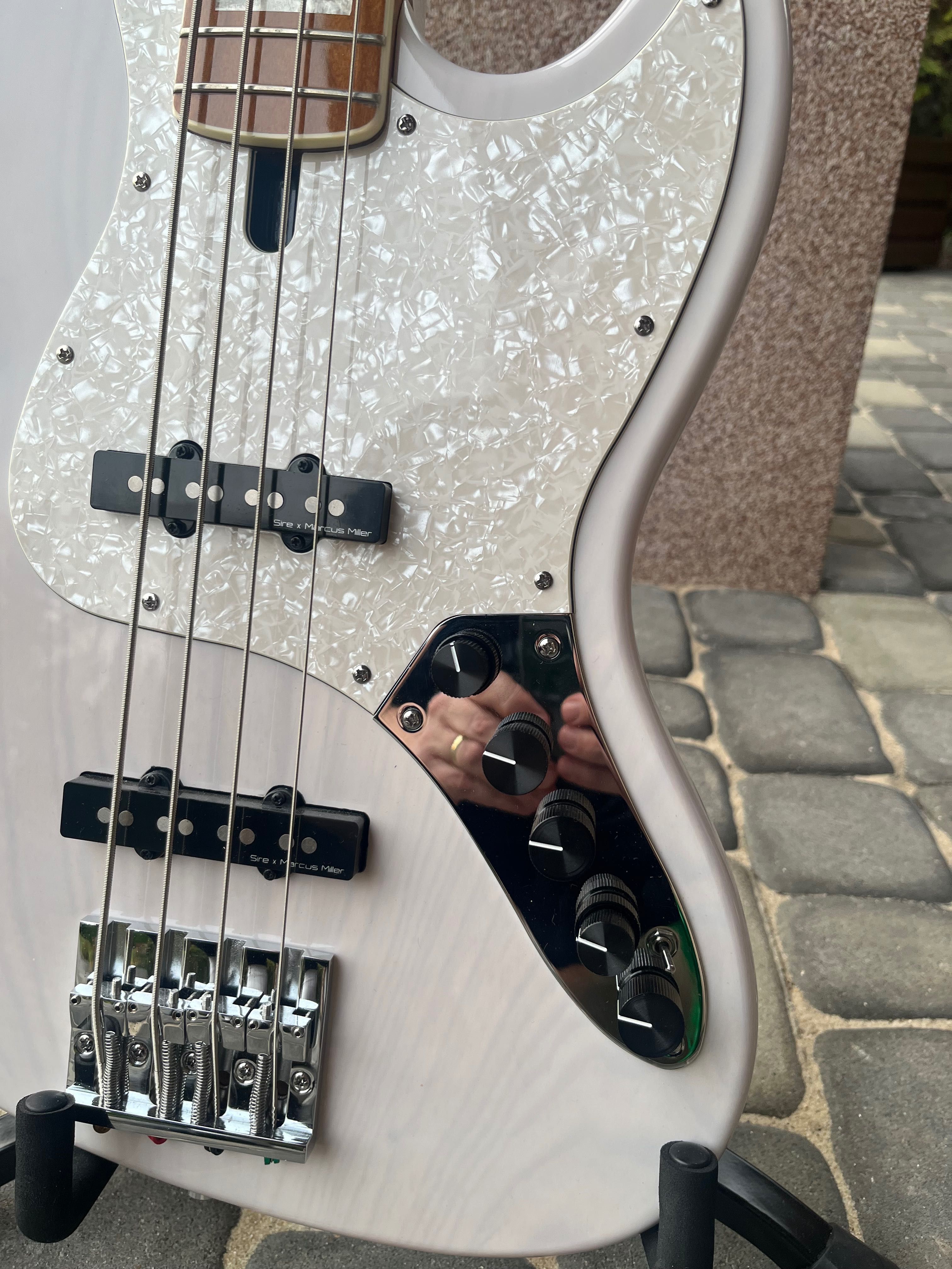 Sire Marcus Miller V8 Jazz Bass