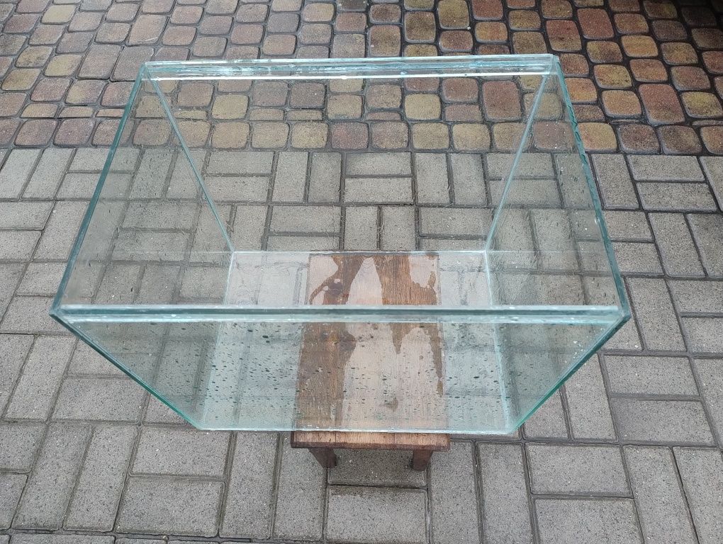 Sprzedam akwarium 60l