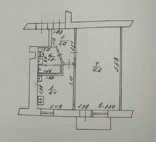 Продається 1-кімн. квартира центральна частина міста 4-й поверх