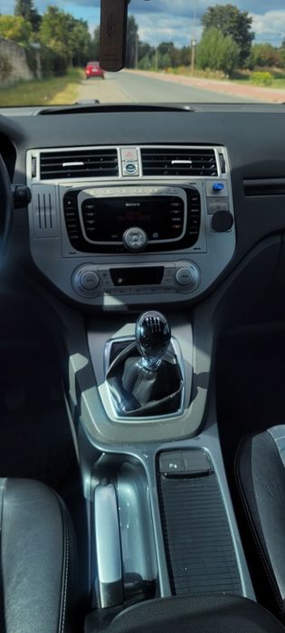 Ford kuga mk1 2.0 tdci titanium 136 km