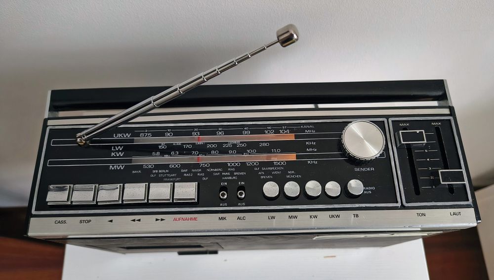 Radiomagnetofon Universum CTR2333