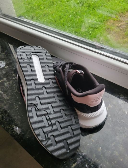 Кросівки adidas 38.5