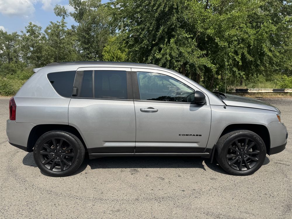 Jeep Compass 14 1 покоління