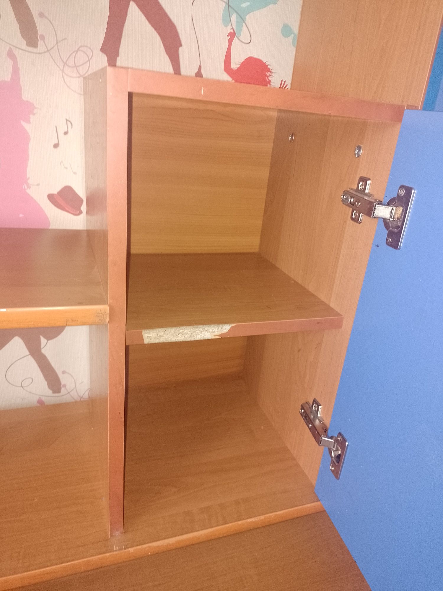 Продам комп'ютерний стіл