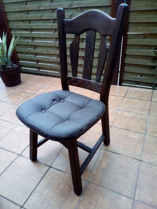 Krzesło piękne czarne brąz skóra i drewno