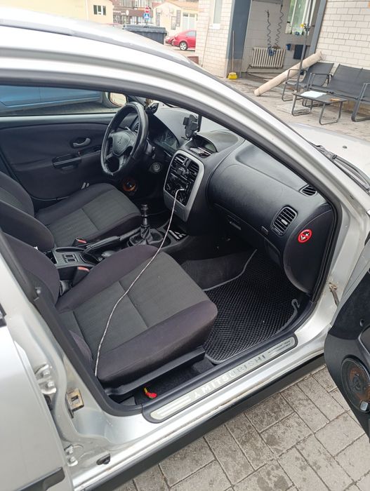Продам Mitsubishi Carisma