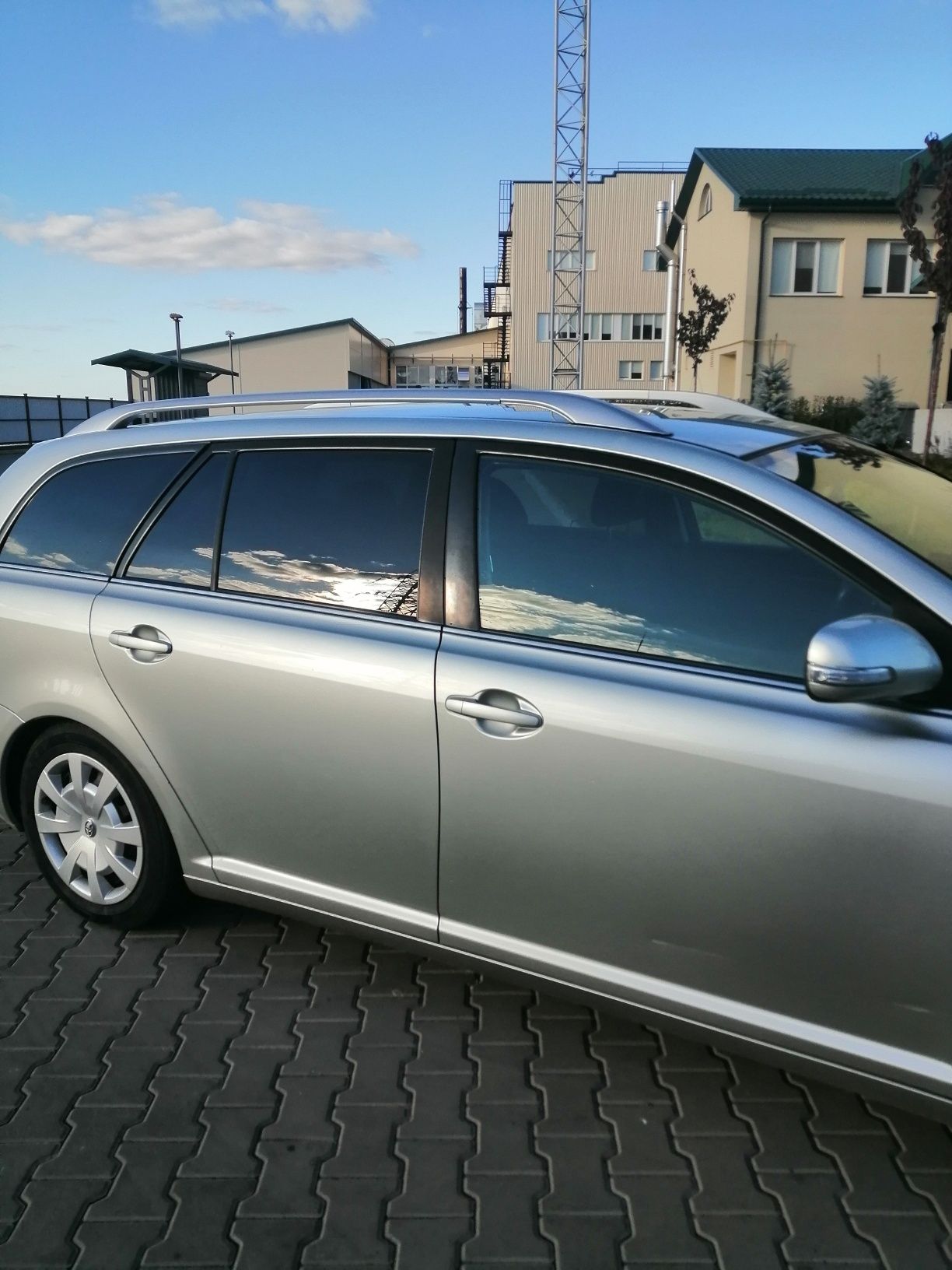 Продам автомобіль Toyota Avensis