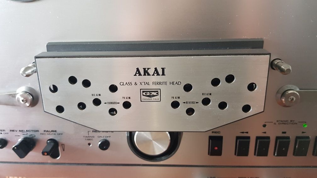 AKAI GX-266-D , 6 cabecas, 3 motores.