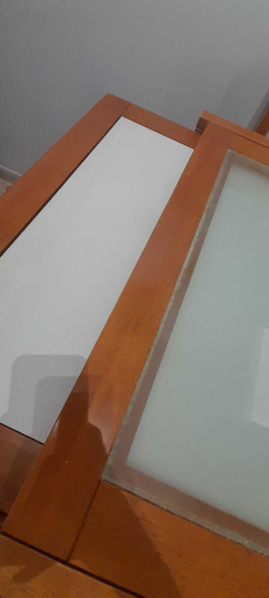 Conjunto Mesa e 4 Cadeiras