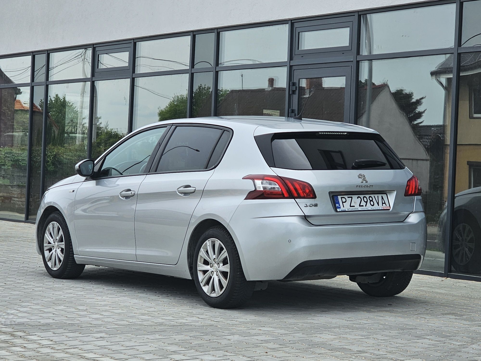 Peugeot 308 1.2 benz STYLE   navi   zamiana