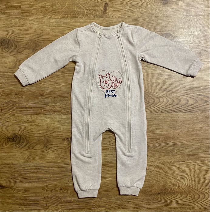 Beżowy kombinezon / pajacyk niemowlęcy marki Cool Club rozmiar 86 cm