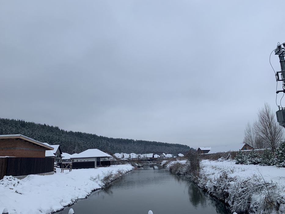 Продам дом коттедж під лісом клубний дім Гнідин Гнедин