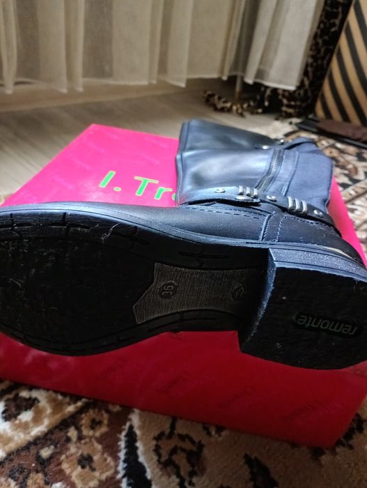 Жіноче взуття,осіннє взуття, літнє взуття.