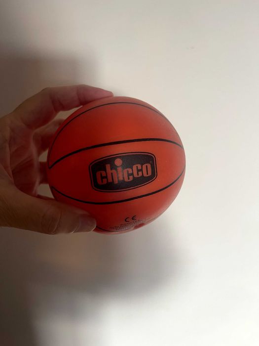 Bola Chicco macia para bebé – perfeita para brincar em casa