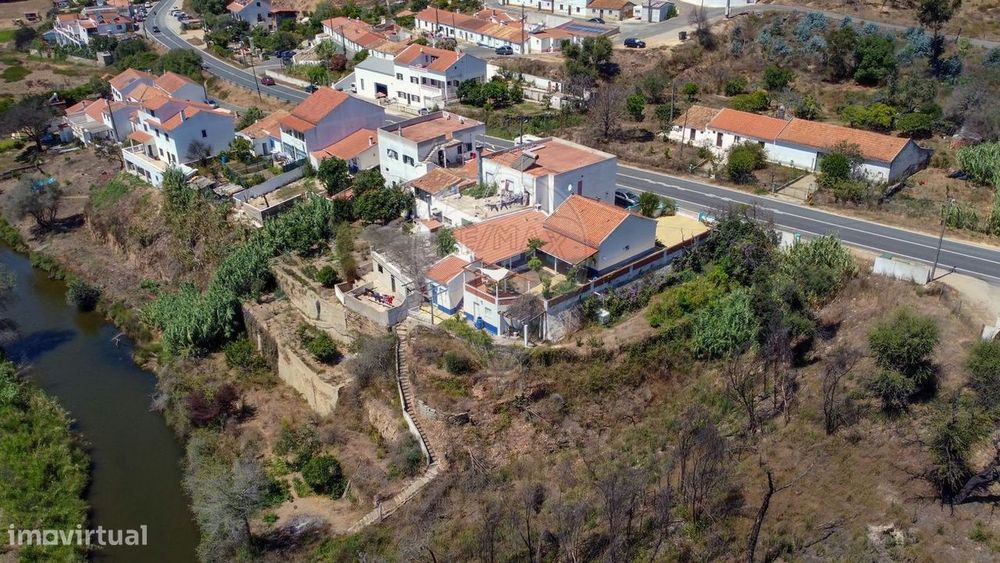 Moradia T5 para venda