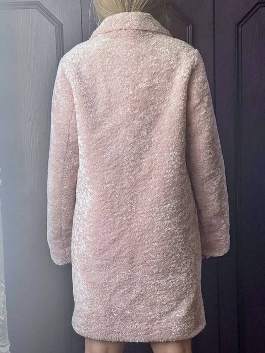 Розовая шубка на зиму