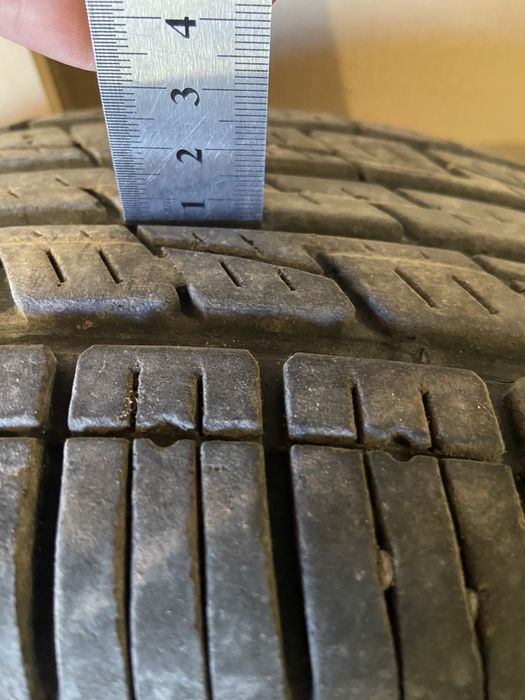 Продам резину кумхо 215/65/16