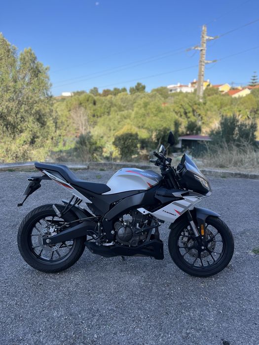 Aprilia Tuono 125 – 2022 – 7.900 km