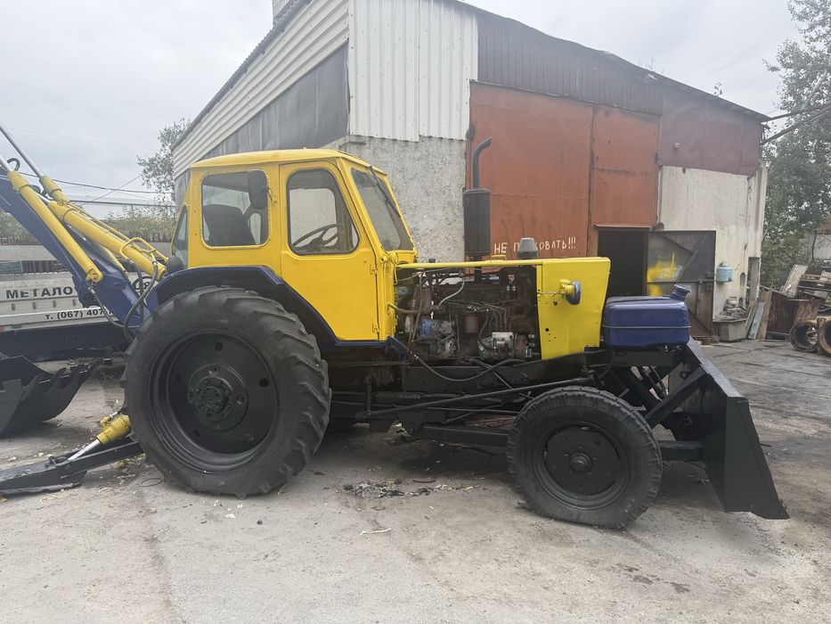 ЮМЗ - экскаватор