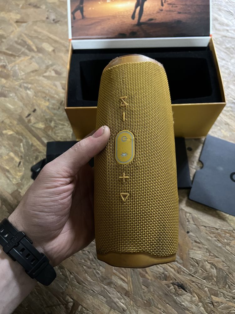 Продам jbl charge 4 GG