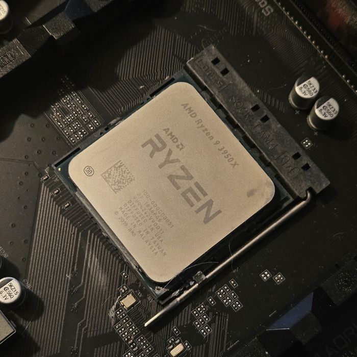 AMD Ryzen 9 3950x