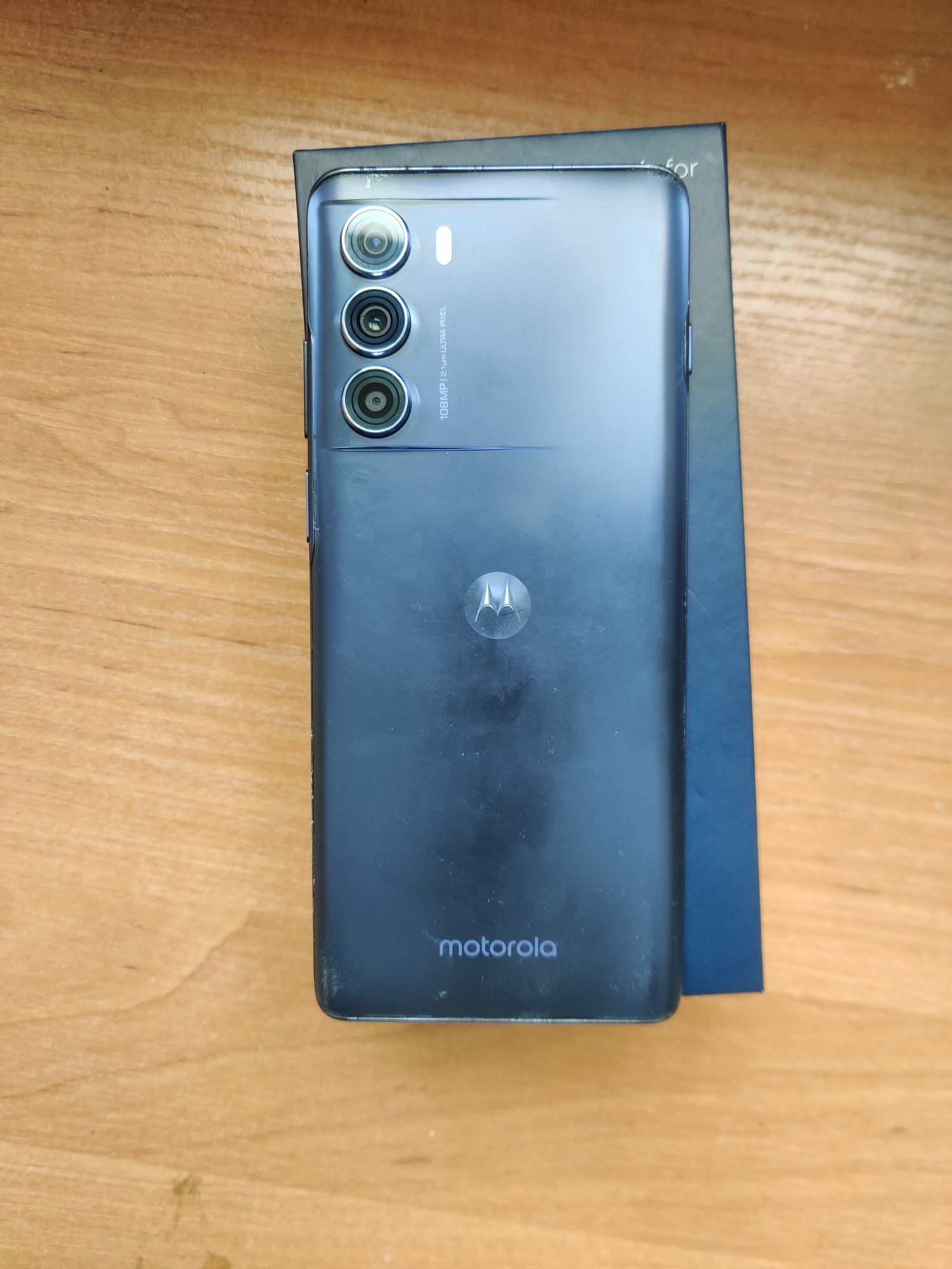 Motorola G200 Snapdragon 888,8/128