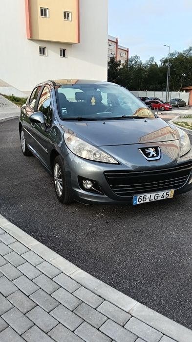 Peugeot 207  , 1.4 a diesel ano 2011 impecável de motor