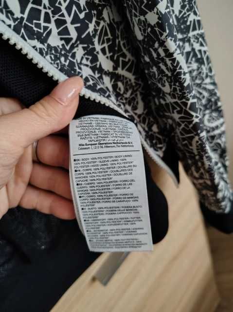 Kurtka wiatrówka przeciwdeszczowa damska Nike