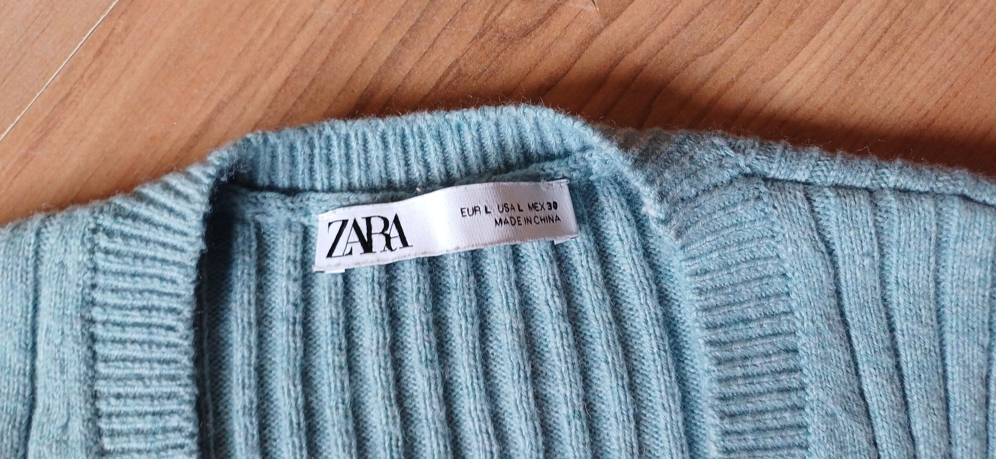 Niebieski sweterek Zara, M