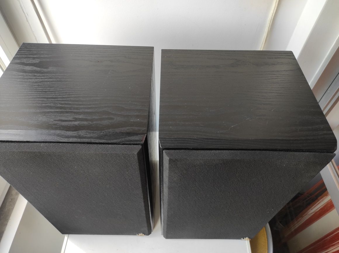 Colunas Pilot RS3 (Seas, Peerless SR 10)