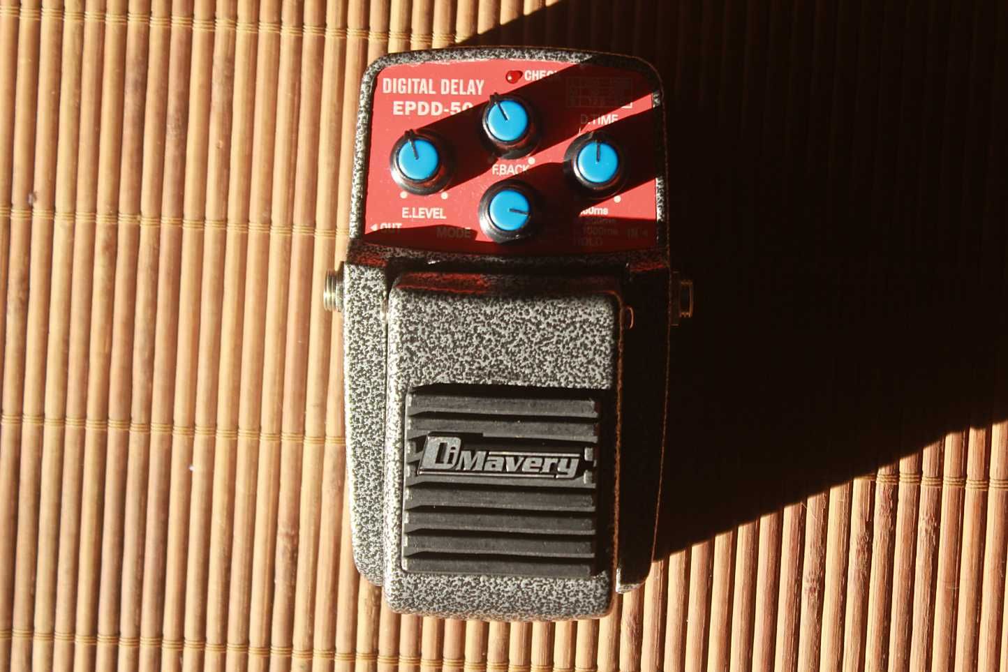 Pedal delay - Ibanez DDL Digital Delay (réplica) • com função hold •
