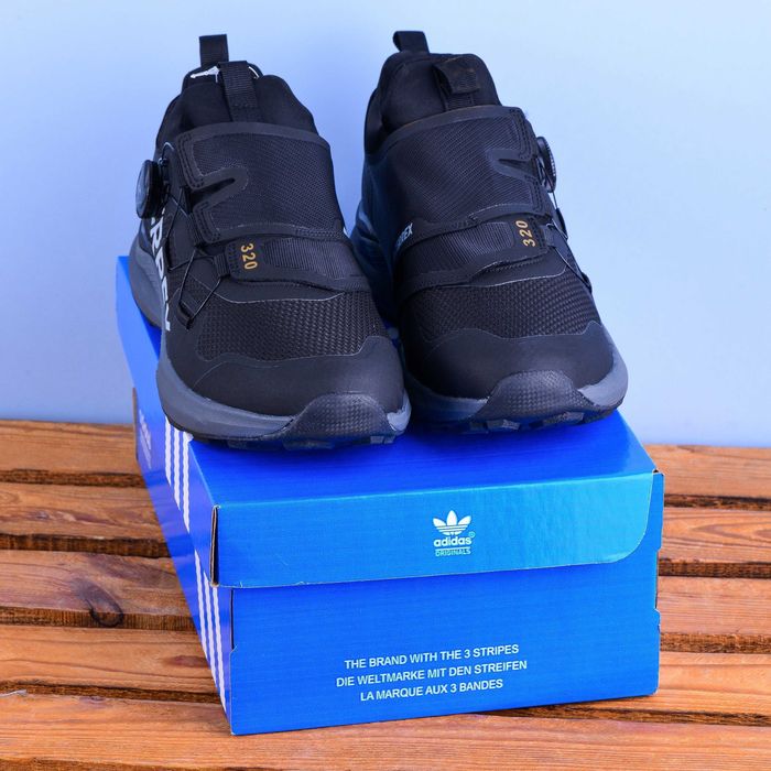 (2120) Термо Зимові Adidas Terrex Boa Кросівки чорні (41-45) адідас