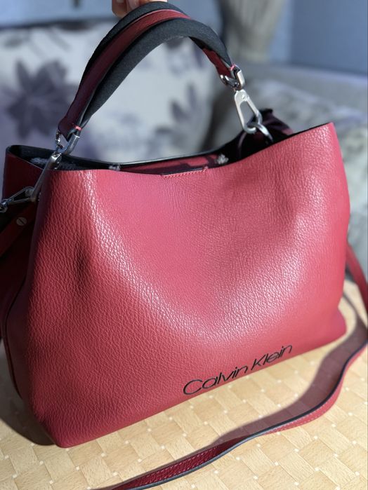 Червона сумка Calvin Klein оригінальна
