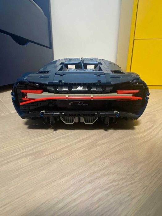 LEGO Technic Bugatti Chiron 42083