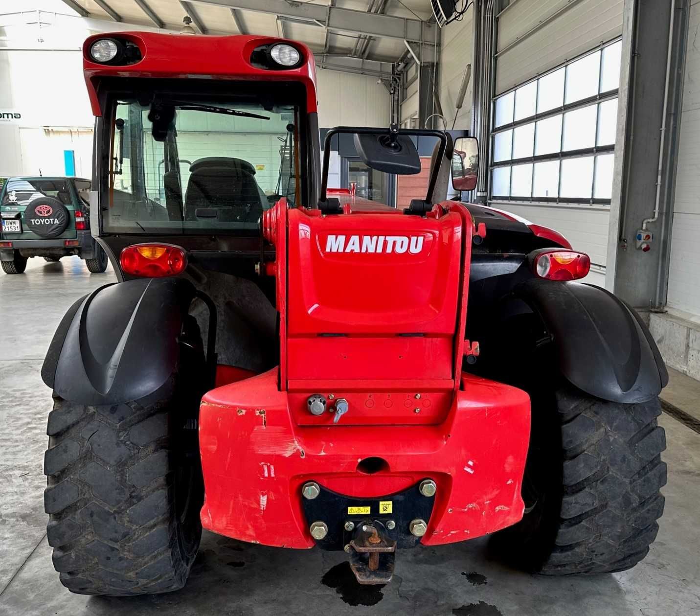 Ładowarka teleskopowa Manitou MLT 840 - 137 PS .