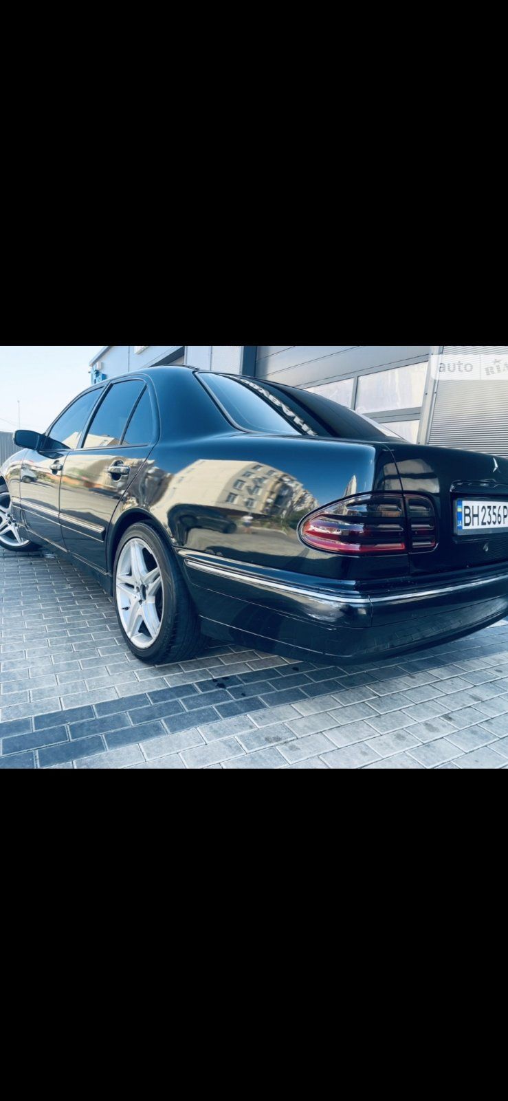 Mercedes - Benz E