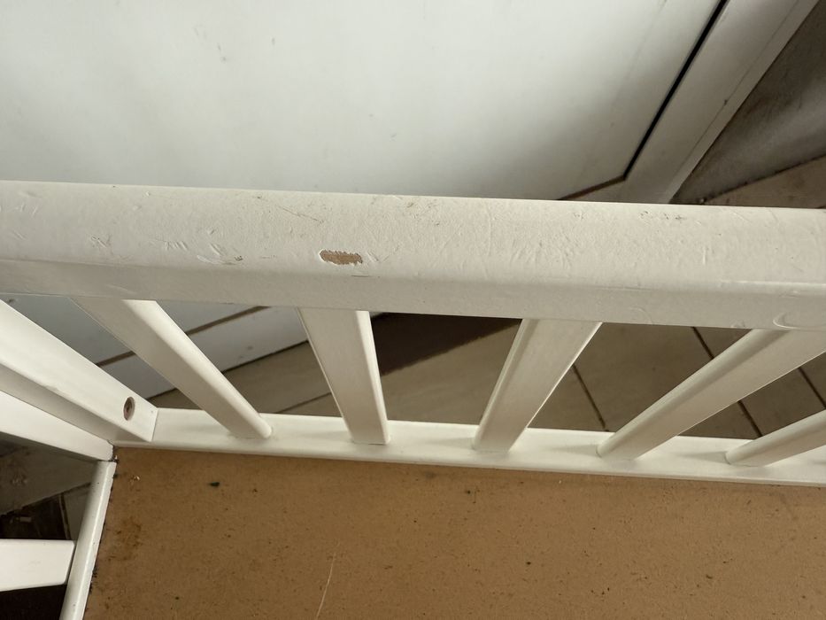 kolyska dziecieca biala