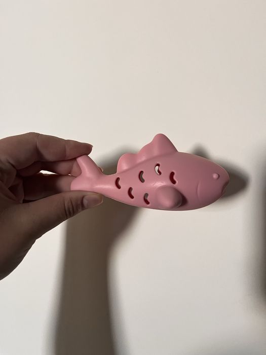 Розумна іграшка для тварин зі смаколиками кормом