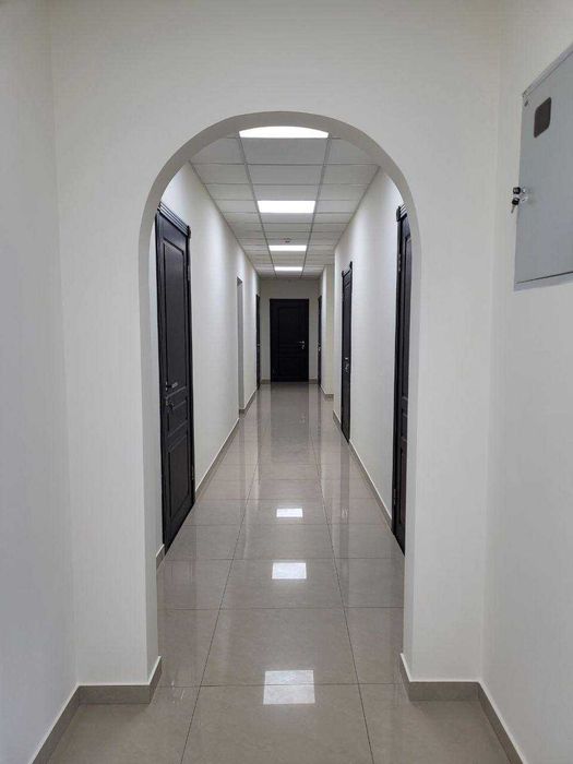 Офіс-поверх, центр Подолу, поруч метро Контрактова Площа