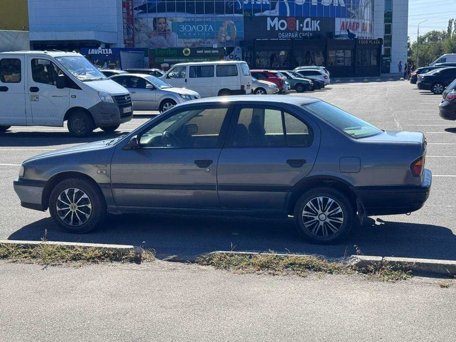 Nissan Primera 1993 1.6