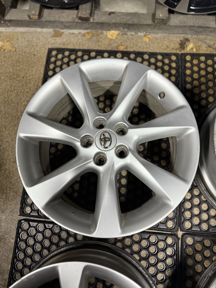 Диски оригінальні toyota rav4 venza sienna highlander lexus 5 114 r19