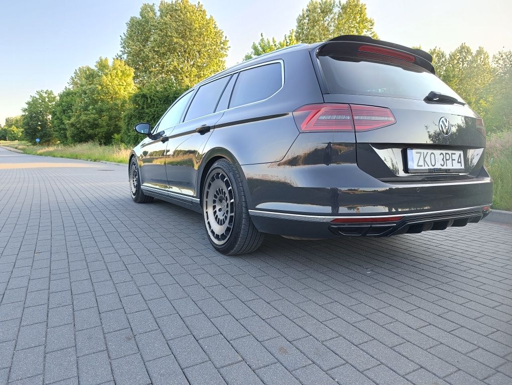Volkswagen Passat 2.0 BiTDI 4Mot Highline DSG DynAudio Dvd