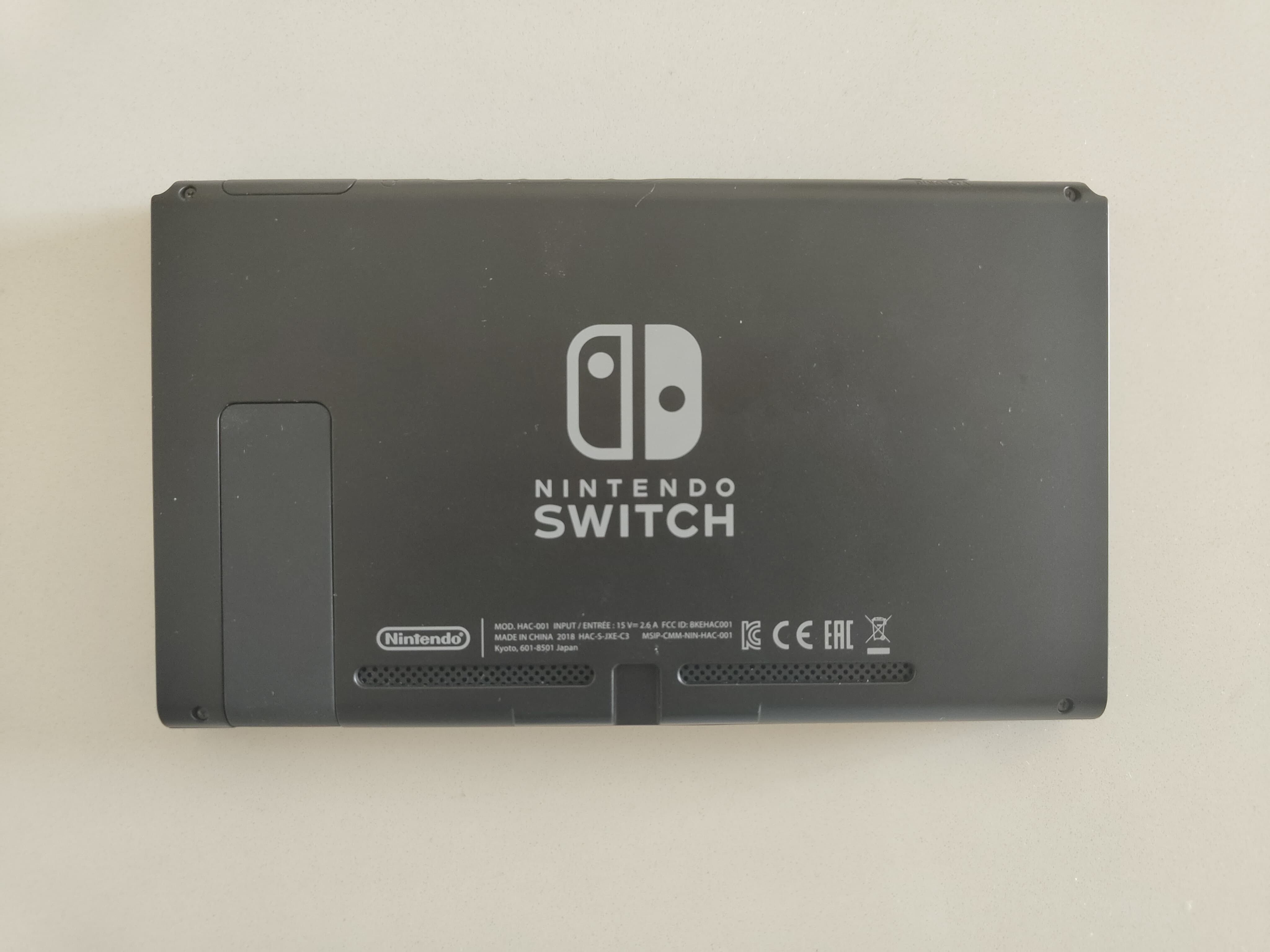 Nintendo Switch – impecável, sem uso, completa c/ acessórios originais