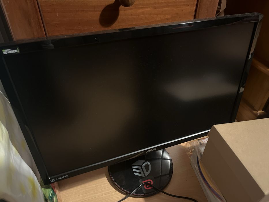 24” Asus VG248QE 144hz 1920 x 1080 LCD Monitor Preto