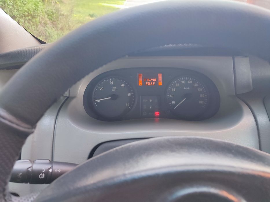 Opel Vivaro 2.5dti Long 9 miejsc